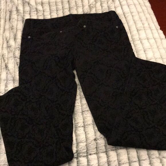Paisley printed black skinny jeans - Picture 4 of 7